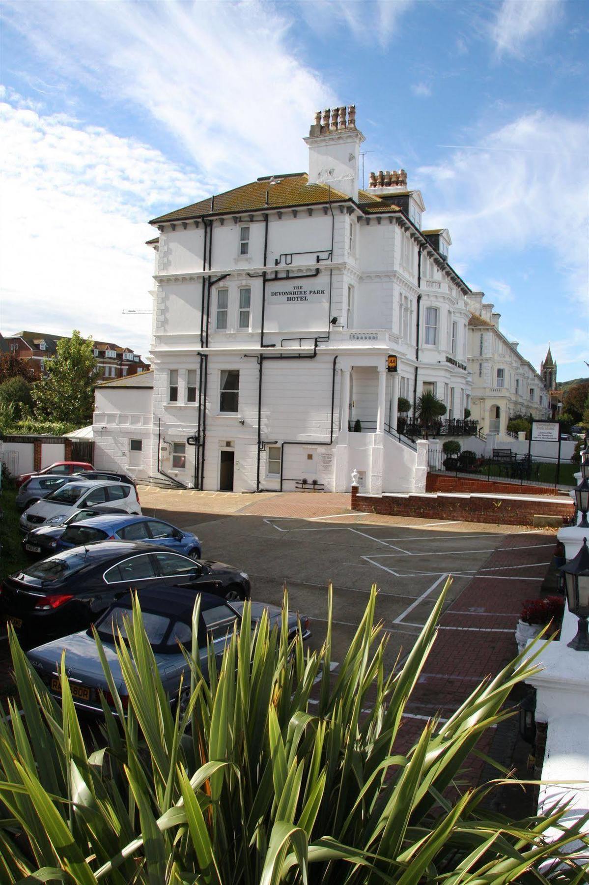 Devonshire Park Hotel Eastbourne Exterior foto
